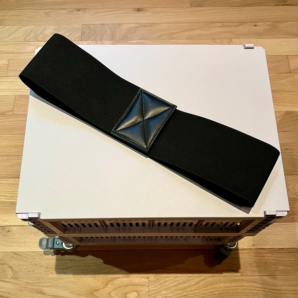 Raey Leather-panel elasticated waist belt - New w/o tags - Picture 2 of 5